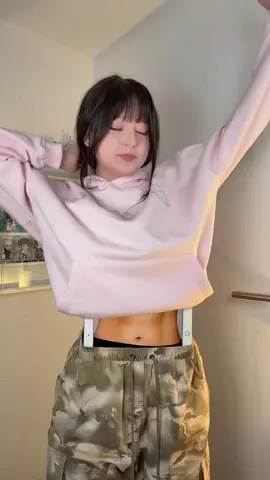 Don’t look at my abs #gymrat #cosplay 