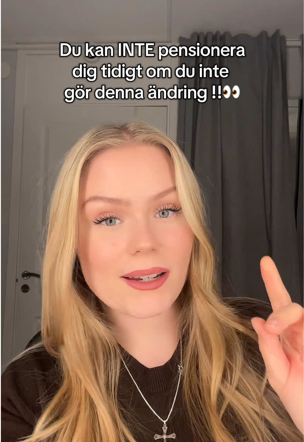 Gör du inte denna ändring - blir du som alla andra, aka troligtvis pensionera dig SENARE än 60-65 !! Låt oss ändra det & få mer av de pengarna du har, multiplicera dem istället för att dividera💅🏼 Kommentera eller DMa mig ”INFO” för att lära dig hur idag💌 Stay blessed. IG: louisasjostedt  #fypsverige #onlineinkomst #investera 