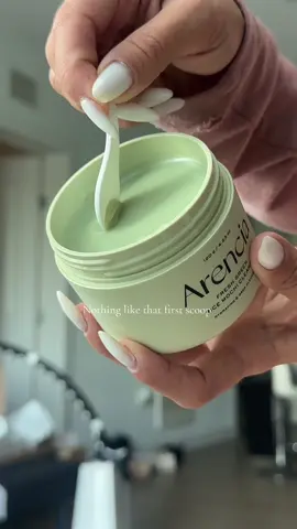 First time trying a mochi face wash - it smells amazing! 