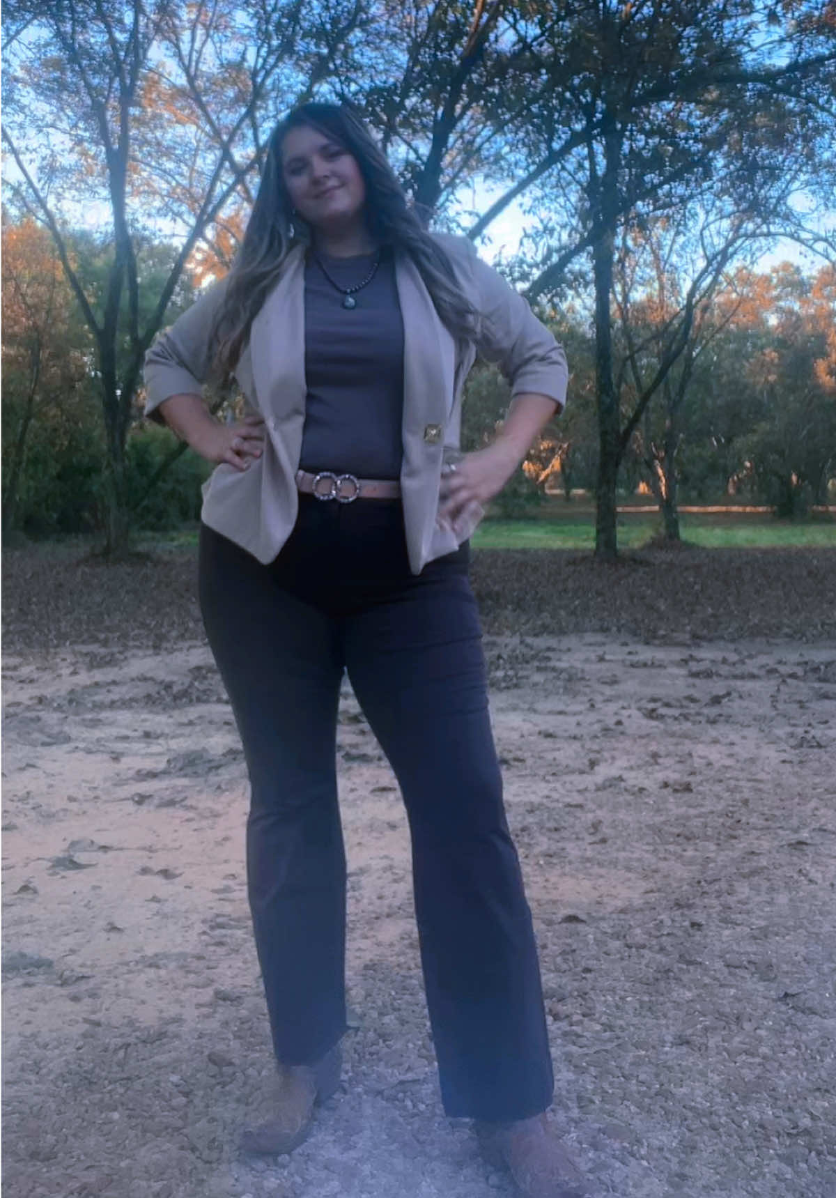 One of this weeks fits 🤍 #cowgirl #corporate #outfit #westernfashion 
