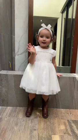 instagram: ivette4021