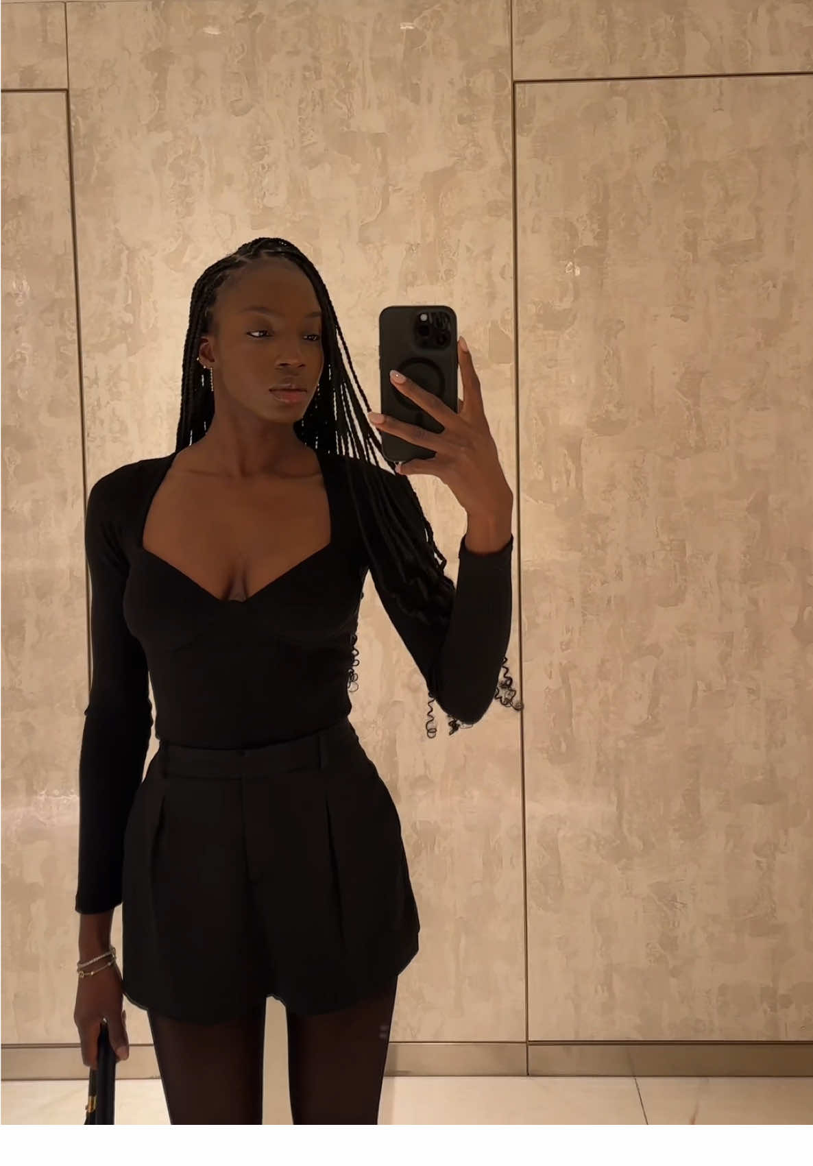 All black fits >>> 🖤   