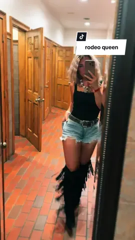 obsessed with frill boots #fyp #cowboy #boots #concertoutfit #country 