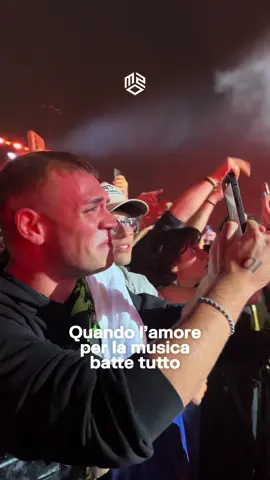 #noyz entra nel cuore 💛❤️ #radiom2o #radiodeejay #radbuol64barslive 