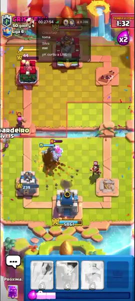 #tiktoklive #livehighlights #clashroyale #clashroyalememes  distração acontece, mas devolvi as coroas!👍