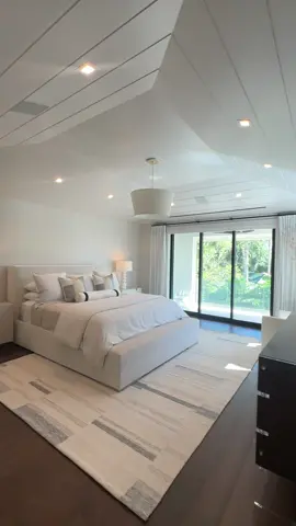 Gorgeous primary suite tour✨ -This is a stunning new construction home for sale in Naples Florida- 5 bedrooms | 9 bathrooms | 7 car garage | 6770 sqft  Listed by John R Wood Properties  For more information leave a comment, direct message me, or send me an email at the contact in my bio💬 #realestate #luxuryhomes #hometour #interiordesign #luxuryinteriors 