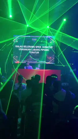 videoin nya sambil degdeggan takut kamera kena sinar laser haha #subangjaya #subangpride🏴‍☠️ #dugem #subang #subangjawabarat 