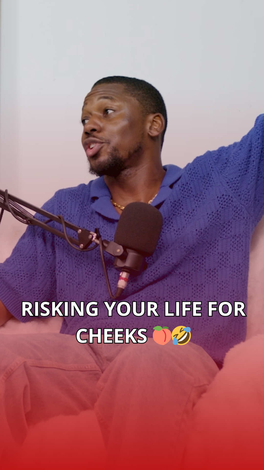 Don’t Die For Cheeks 🤣 - Follow @deji_vu on Insta for more stories and tix to next show! #passthemeerkat #nyash #storytime #standup #comedian #southlondon #deji_vu 