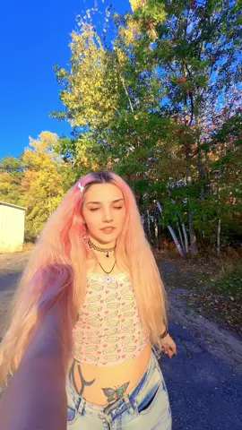 We go walking in the woods😋 #pov #woods #life #fashion #inspo