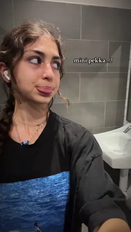 just a 5 foot gym girl chasing a mini pekka build 💔 mission become the most jacked version of me 😈 @DFYNE KAYLIFTS 🖤 — #minipekka #sleeperbuild #GymTok #gymgirl #girlswholift 