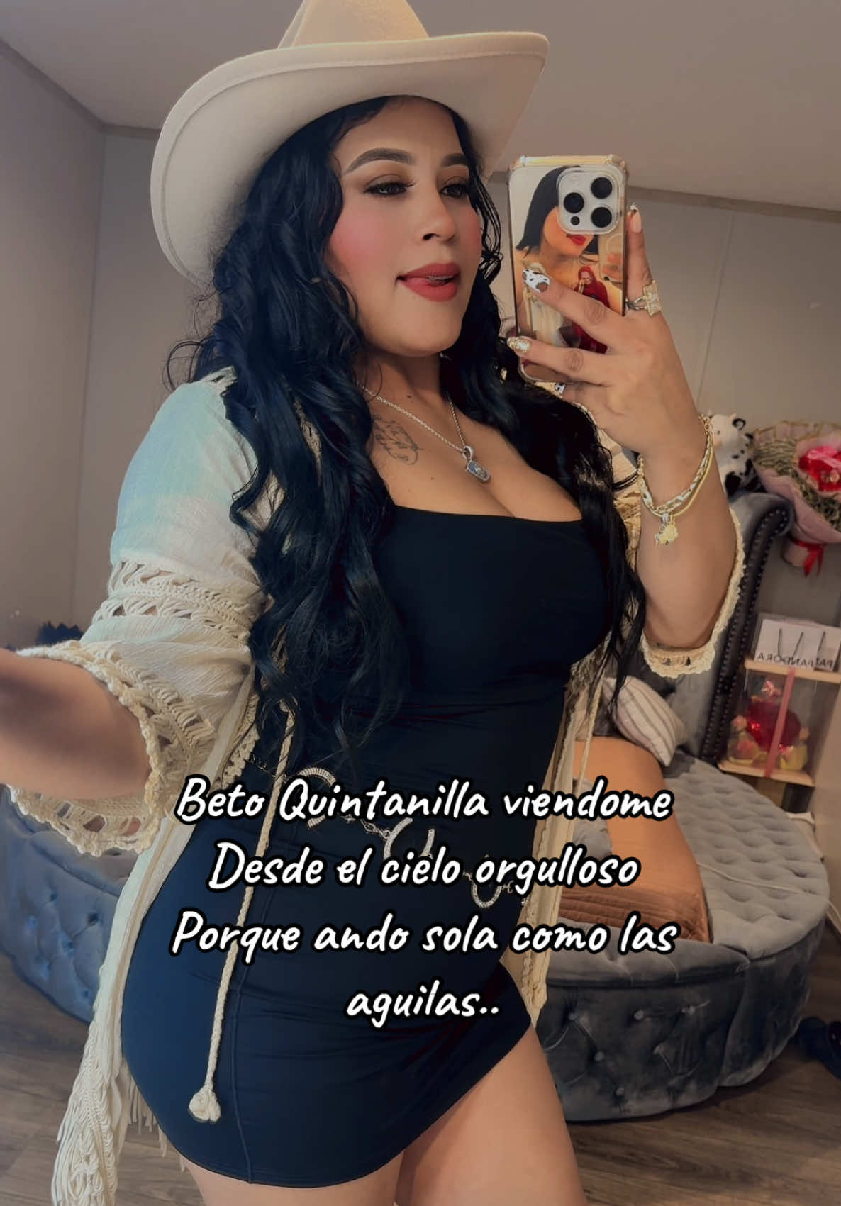#las #aquilas #siempre #andan #solas 🦅💁🏻‍♀️✍️