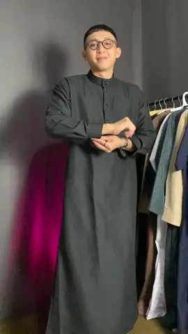 Jubah/gamis pria, bahan toyobo premium, cocok untuk kajian atau sehari hari #jubahpria #bajumuslimpria #gamiskekinian #gamissyari #rekomendasi 