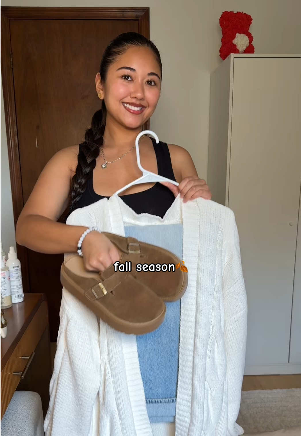 My fav season is finally here🍁🥰 #fall #fallszn #OOTD #falloutfits #falloutfitinspo 