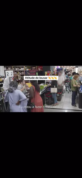 O vídeo não tem nada a ver com os posta da página, mas postei para analisarem a atitude da senhora. By: @tvi@nascostasdosoutros. #portugal🇵🇹 #palops🇦🇴🇲🇿🇸🇹🇨🇻🇬🇼 #lisboa🇵🇹 #bissau #tiktokangola🇦🇴 