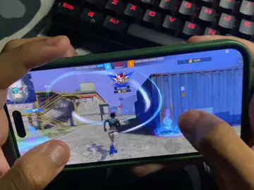handcam com auxílio aimbot (sensi no vídeo) #ff #sleepff #freefire #foryou #fy 