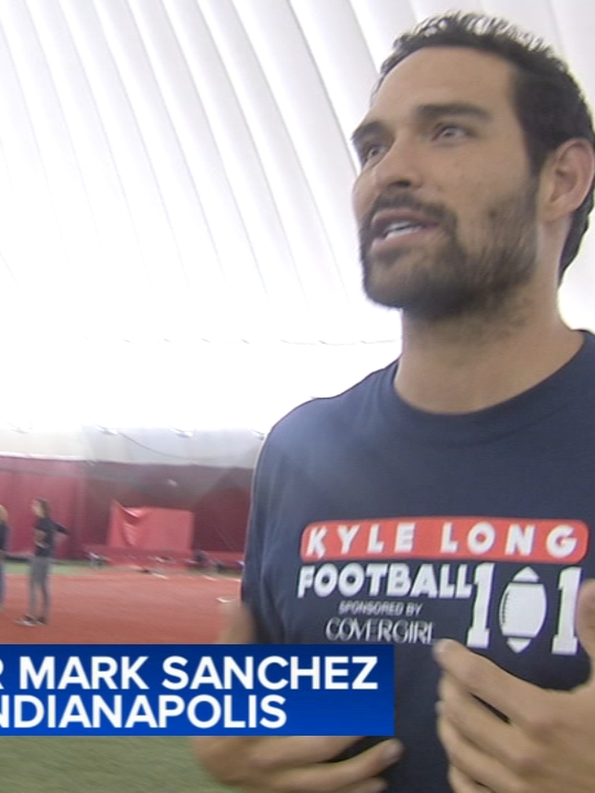 Former Chicago Bears quarterback and current Fox Sports broadcaster Mark Sanchez was arrested after he was hospitalized following a stabbing in Indianapolis early Saturday morning, police said. #news #chicagonews #indiana #indianapolis #nfl #bears