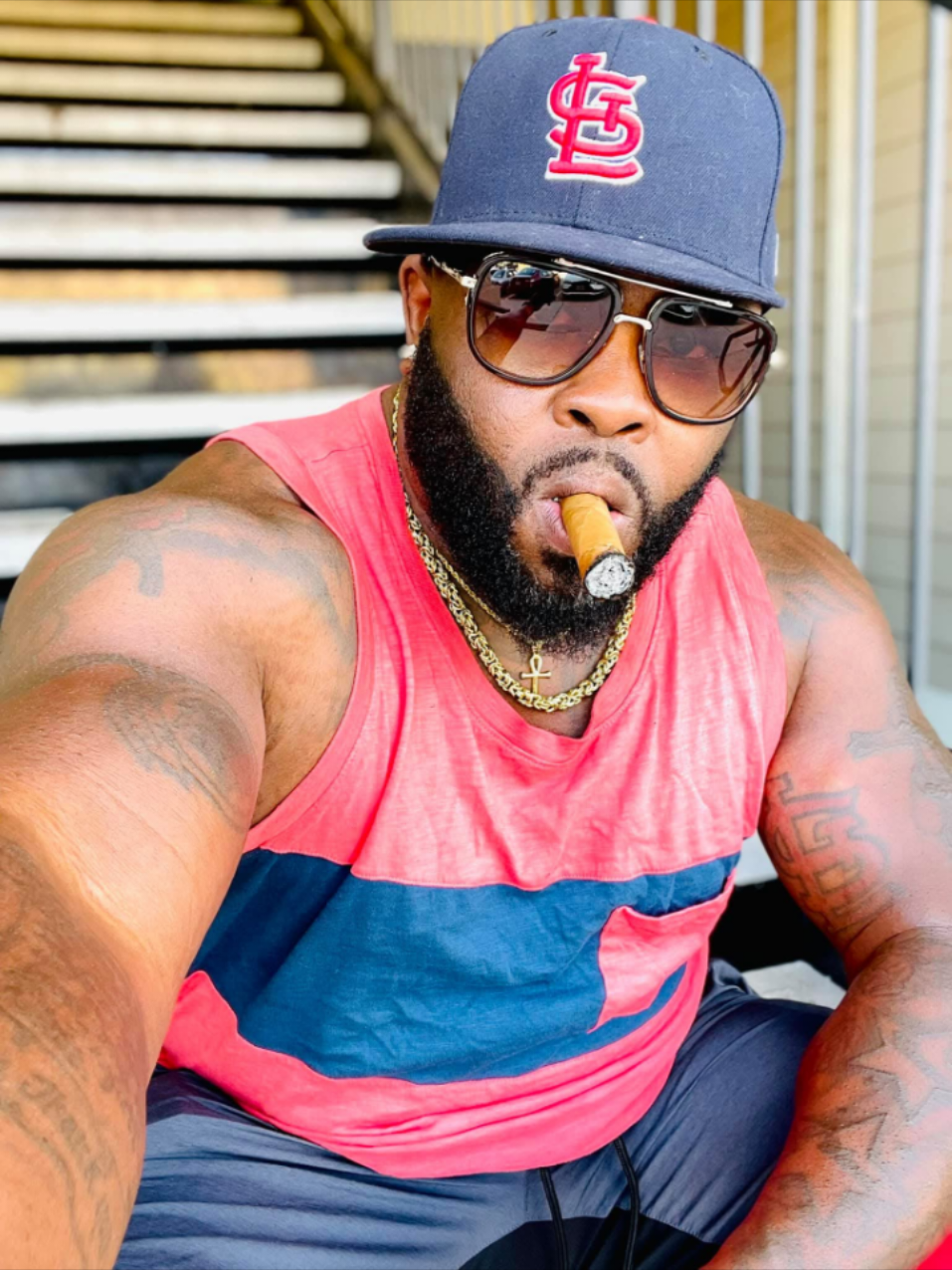 You ever wonder why the person you talking to don’t talk to you as much as they used to (let me school you right quick) When the conversation is getting shorter with you it’s getting longer with someone else… #Fact What’s out here in these street that make a MF wanna be in theme  Some Men don’t Holla at women because they are cute they hollered at women because they are cute enough f*ck… know the difference between a Boy & a Man and ladies stop exposing yourself on social media looking desperate if you really want a good man to find you #Facts🤔🤔 #fyp  #viral  #chefelliott libra man ♎ 10/16