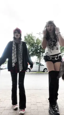 @Ava ^-^ coolaste i trakten  #vkei #jfashion #bangya #emo 