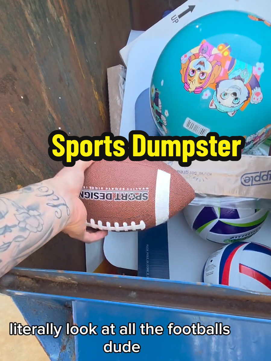 Dumpster sports balls !! What should I do with all these balls? Soccer, football, and more!  #dumpsterdiving #Soccer #football #ball  #sports