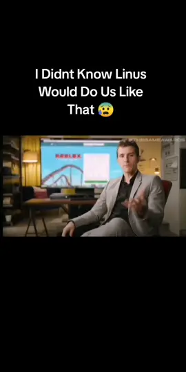#fyp#linustechtips#funny#weird Linus why😰