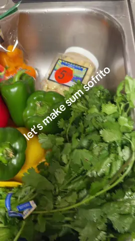 Eat fresh and season fresher…..#healthyfoods #sofrito #homemade 