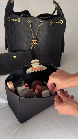 so obsessed with this organiser!! @Chanel 25 medium @Fanji Project purse organizer @Emi Jay @touchland @Olaplex @Diorbeauty @Tower 28 Beauty @Gisou @rhode skin @EADEM @L'Occitane En Provence  #chanel25 #chanel25medium #chanel #packmybag #handbag 