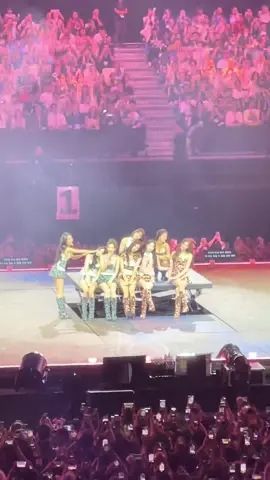 What is love? Jihyo 💕💕 #twice #twice_in_bulacan #once #twice_jihyo 