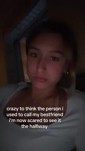 #exbestfriend #hallway #scared 