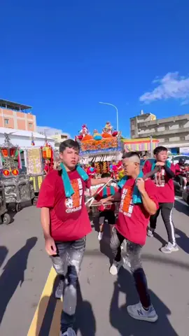 鹿港遛遛來的一天#彰府聖心堂 #豐原玄濟宮玄靈轎班會 #各路親友 