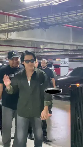 hi bos genk, izin say hi yaa🙋🏻‍♀️ @Rony Parulian  . . . #ronyparulian #ronyparuliannainggolan #wer1official 