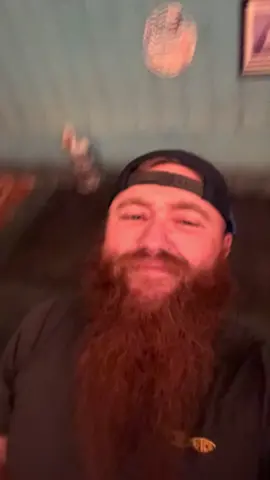 Anyone know this guy?! Played an extra half hour just for me😭 #findhim #doyourthing #help #music #findhimforme 