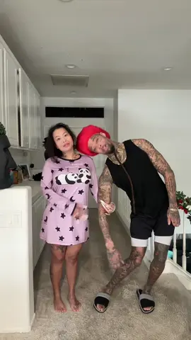 Us going to Oscar’s and Gloria wedding @Lovelymimi #mrstretch19 #couple #wedding 