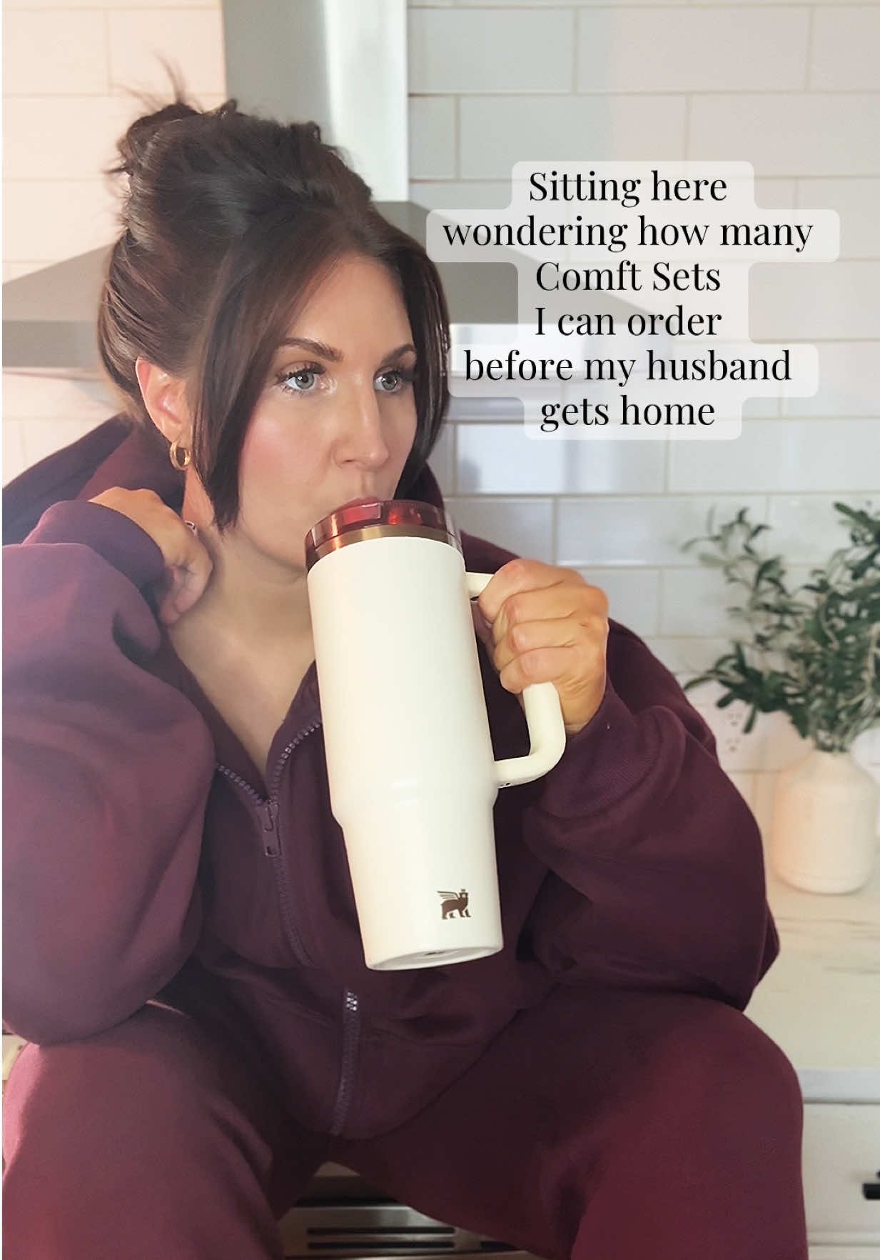 I bent the screen on my stove…I’m blaming the weighted set 🤣🤣  #cozyvibes #falloutfits 
