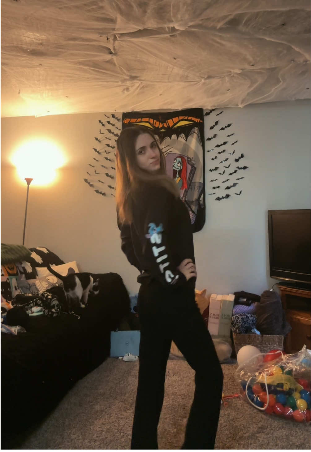 Sick day at home ootd #OOTD #chickenpox #sickdayootd #fitcheck #fallfashion 