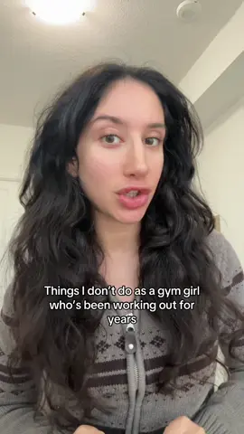 Things I DON’T do as a gym girlie! 🙅🏻‍♀️ #GymTok #gymroutine #gymgirl #ladder #dontdoit 