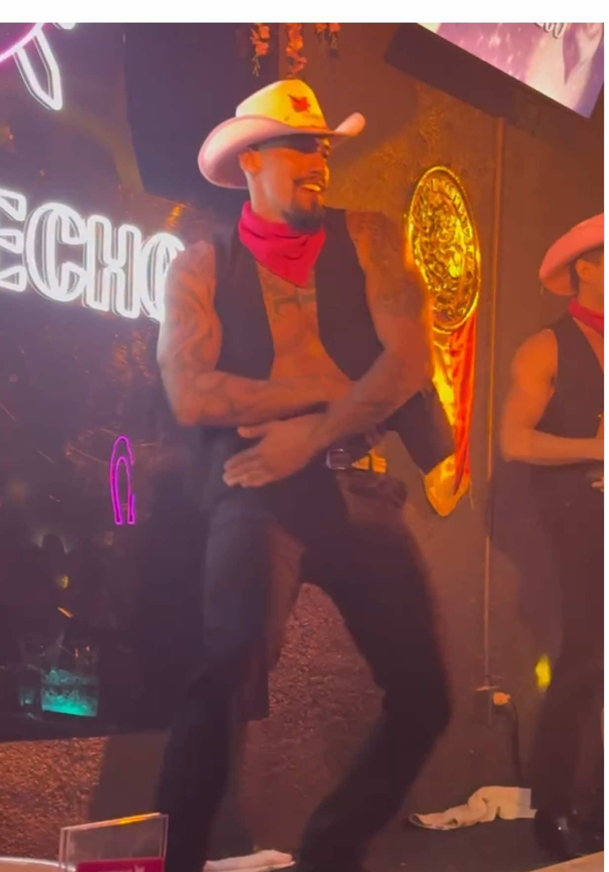 Noches de verdadero despecho. #fy #fypシ゚viral #despecho #plandeamigas 