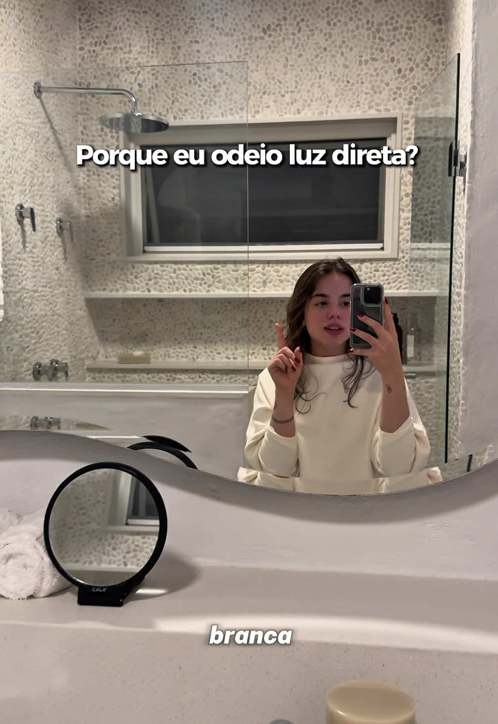 Eu sou a maior hater da luz branca e luz direta rs  #iluminação #luz #arquitetura #interiores