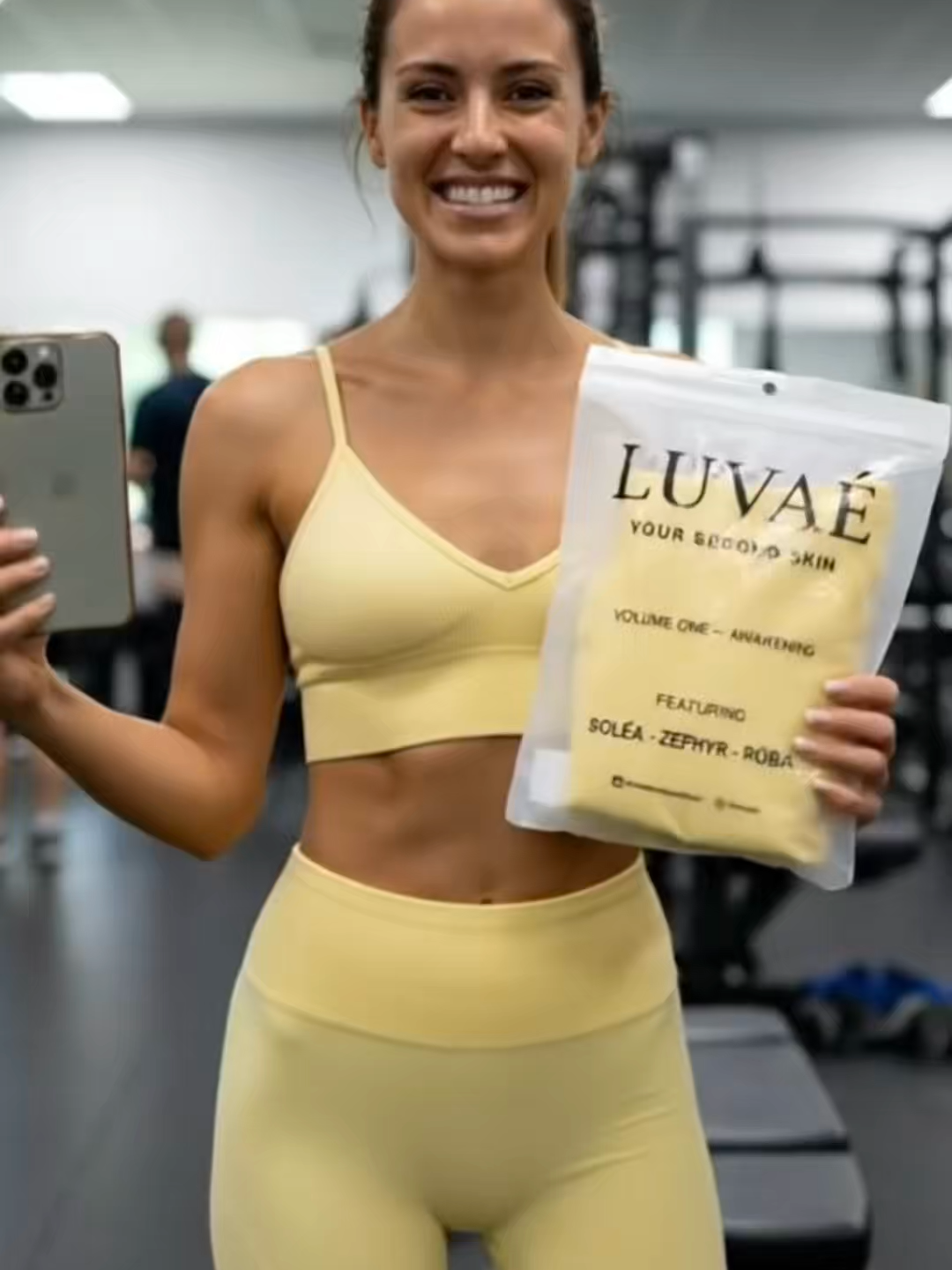 Comfort You Have to Feel to Believe 🤍😍 #gymoutfit #sportsbra #gymwear #sportwearfitness #trendingnow #yogaflow #yogawear #leggingsoftiktok #bikershorts #fyppp #viraltiktok #activewear #beachwear