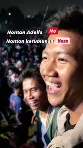 Hiburan gratis membeludak, jadi bukan nonton dangdut adella, malah nonton kerumunan 😅  #Adella  #Cikbar  #fypjangkauanluas
