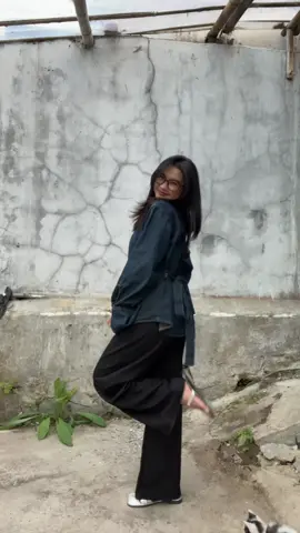 Kemeja to day @RowJeans #outfitcheck #rowjeans #kemejadenim #ootdsimple #fyp 