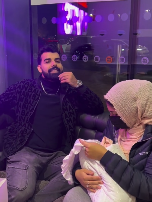 Shadab Khan Birthday 🎉 celebrate with wife and daughter☺️ #shadabkhan #cricket #pakistancricket  #SpotifyDhoomDhaam 