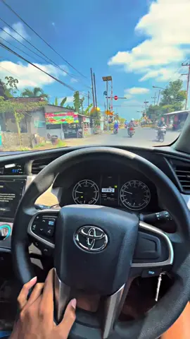 cowok dengan mobil impiannya🤩  #innovadiesel #innovareborn #2gd #diesel #pesonainnovareborn 