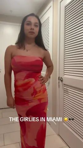 Miami vibes #miami #miamigirl #goingout #hot #sexy 
