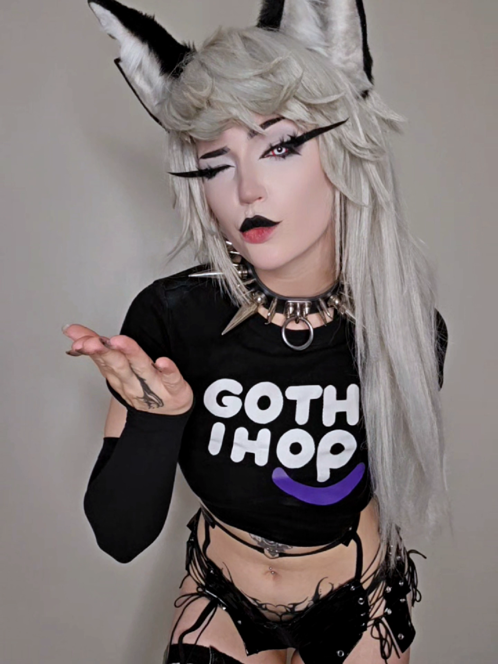 but....but ... #fyp #loonacosplay #loonahelluvaboss #helluvabossloona #cosplay 