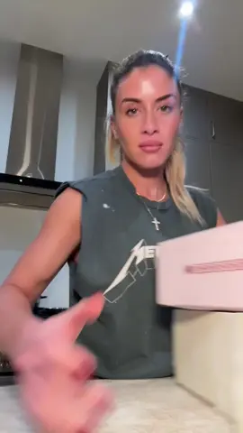 Baddies in Business Unboxing 🔥 Yall better snag @Cassie Yeung new cookbook and spice blend and @dearmister_ dinnerware out now!!! So inspiring to see these ladies DO IT!! #nomeasurementsjustvibes 