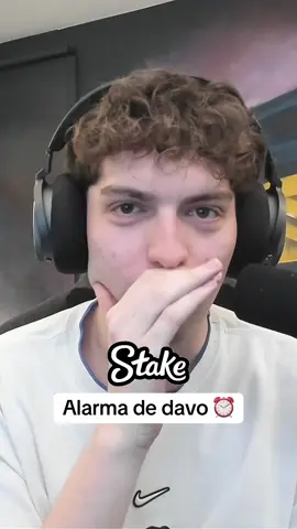 Alarma de davo 😂🗣️ #davooxeneize #davo #lacobra #argentina #futbol 