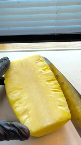 ตกแต่งสับปะรดจัดจานผลไม้ 