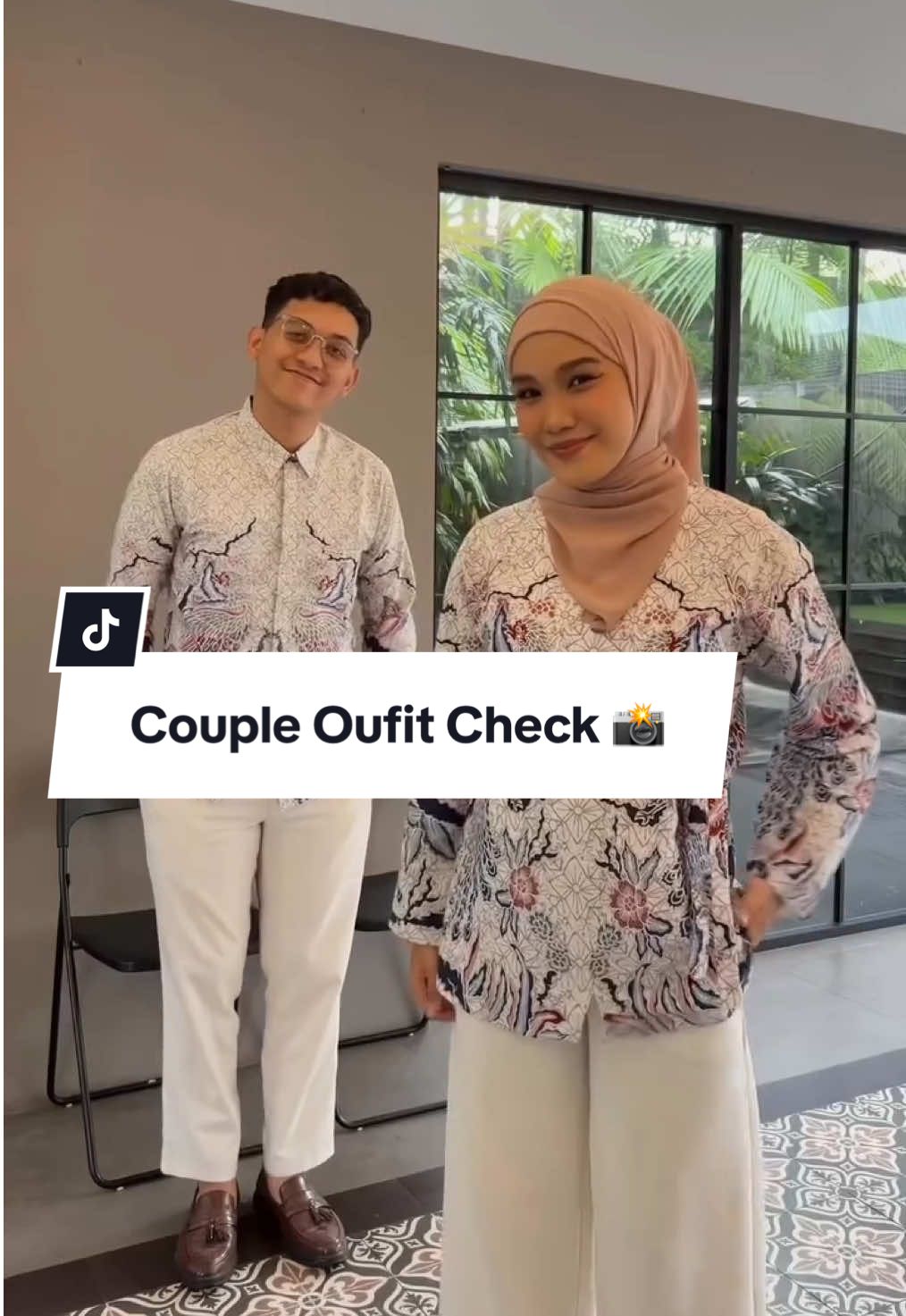 Couple Outfit Check 📸#promoguncang1010 #batikindonesia #batikmodern #batikcouple #batikpremium 