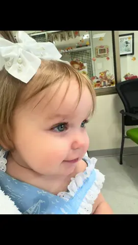 She's such a joy! #happy #blueyes #swiftie #babygirl #beaufortbonnet 