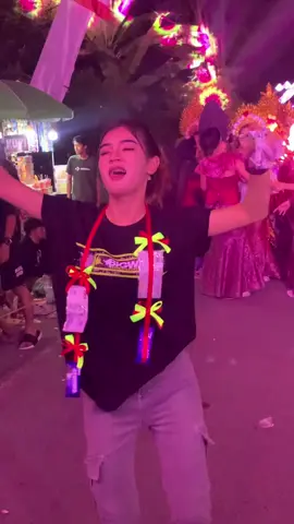 Tetep V9 Andalan 🤙 @deelapoyz  #delapoyz #dancerkarnaval #karnavalsoundsystem #soundviral #horegkotapisang 